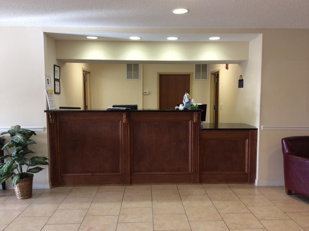 Days Inn By Wyndham Greensboro Nc Eksteriør bilde