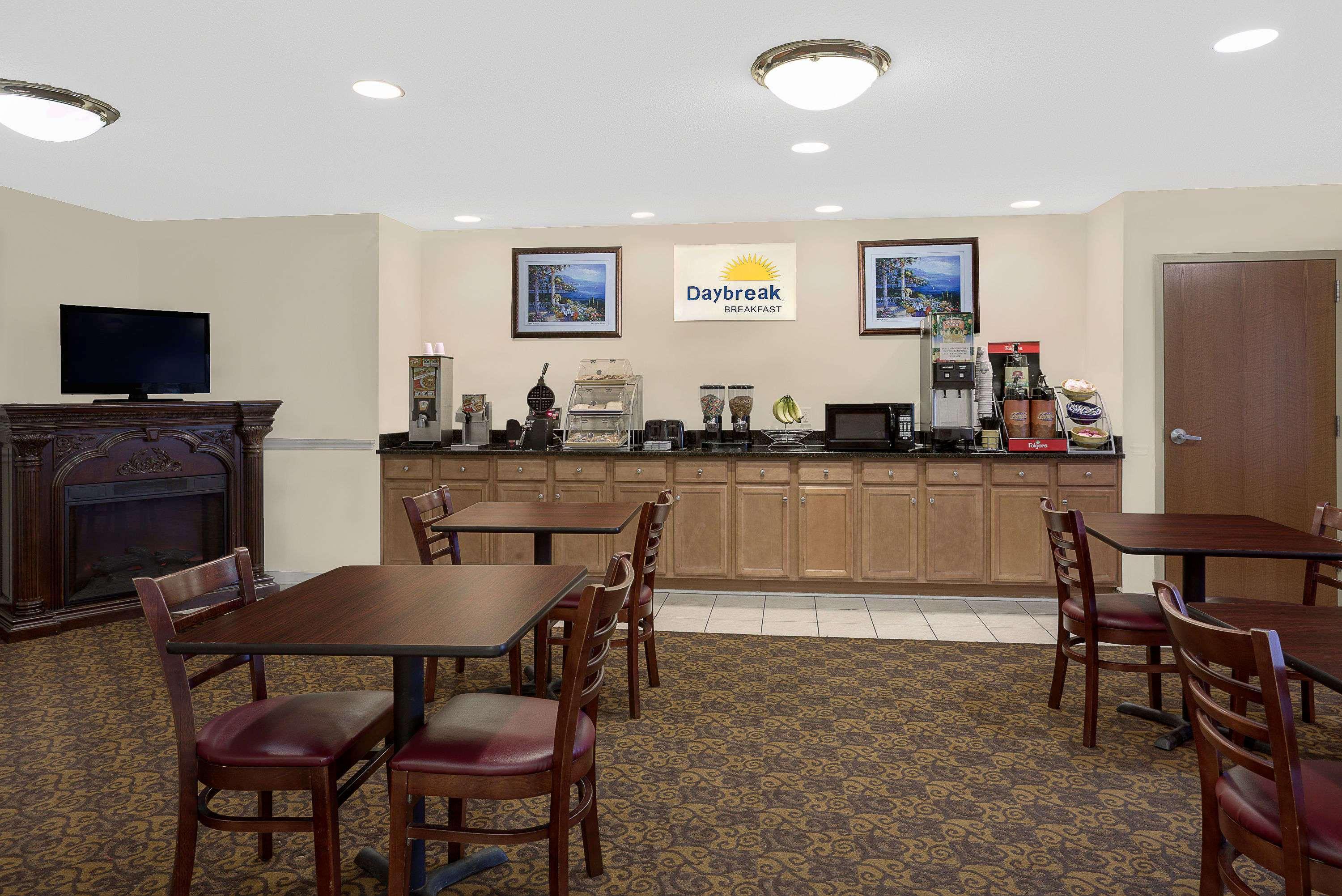 Days Inn By Wyndham Greensboro Nc Eksteriør bilde