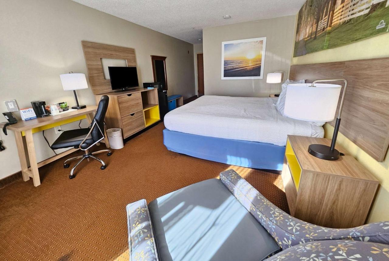 Days Inn By Wyndham Greensboro Nc Eksteriør bilde