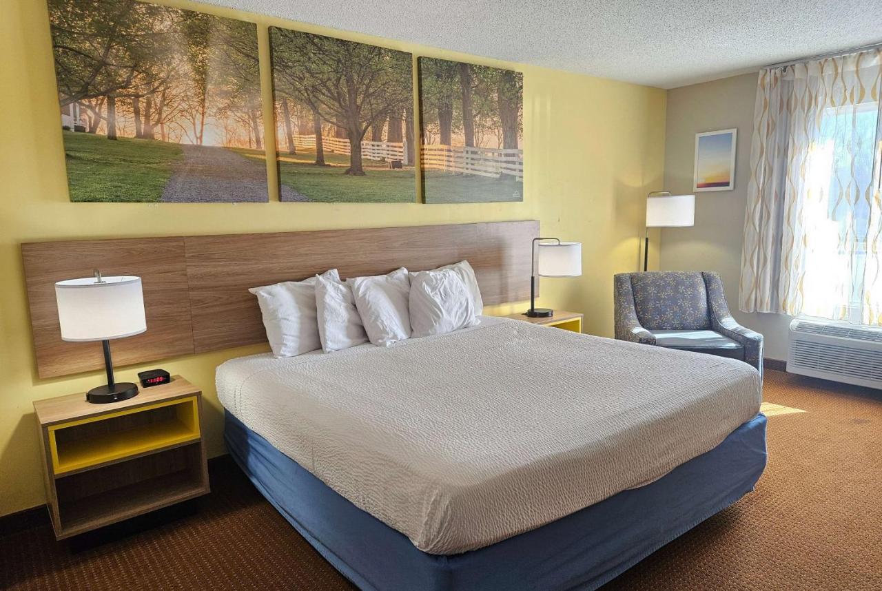 Days Inn By Wyndham Greensboro Nc Eksteriør bilde
